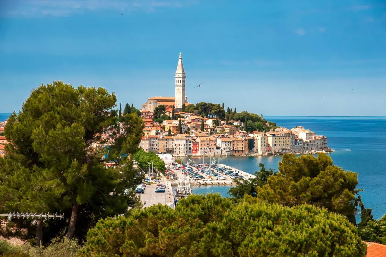Lakovich Sea View Apartments Rovinj Bagian luar foto
