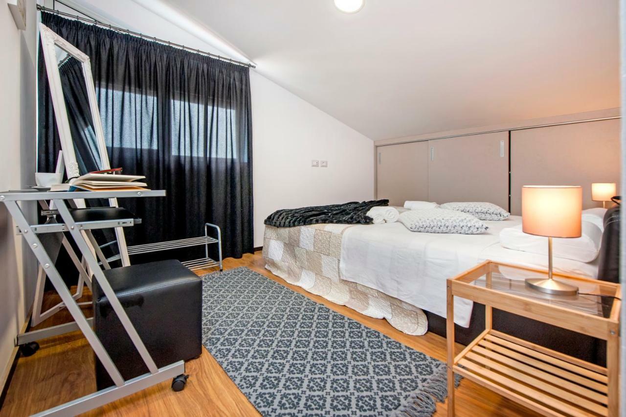 Lakovich Sea View Apartments Rovinj Bagian luar foto