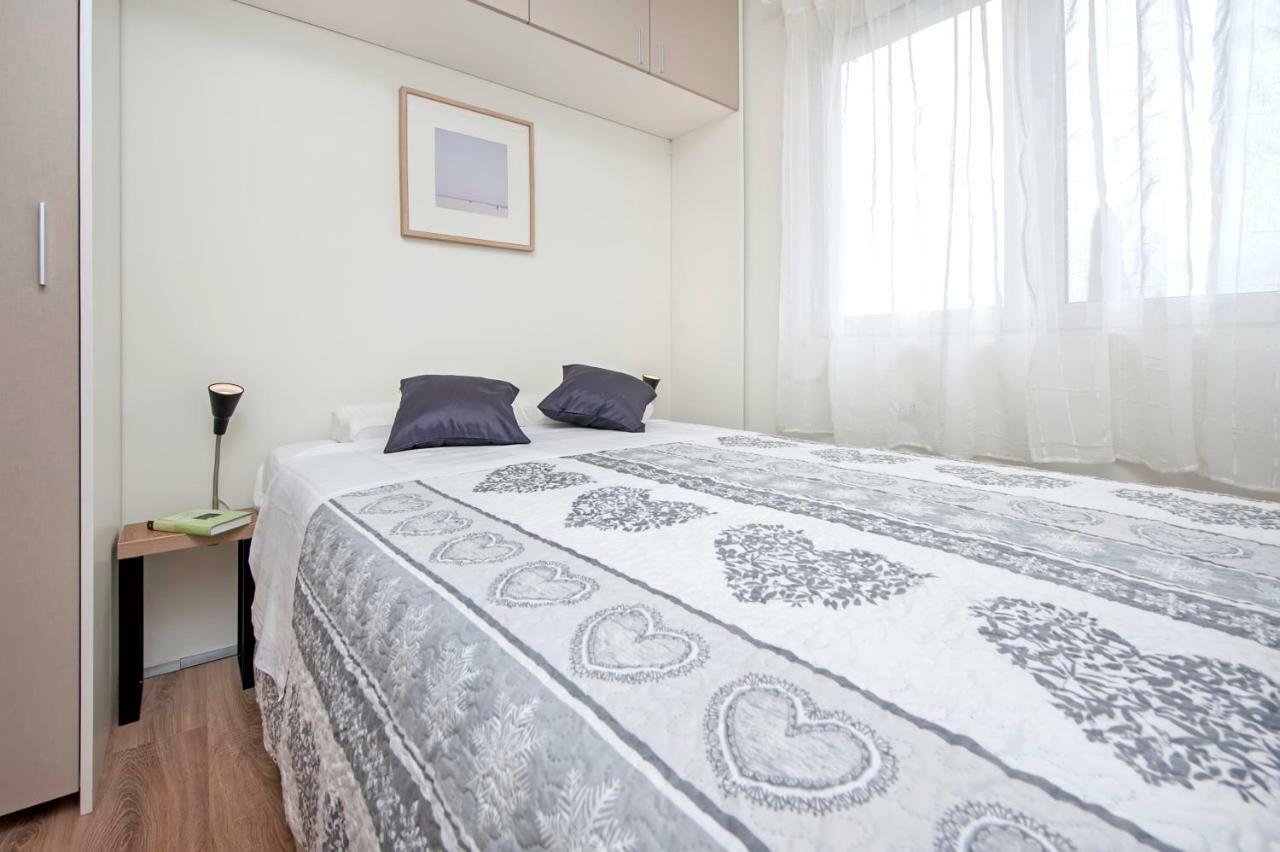 Lakovich Sea View Apartments Rovinj Bagian luar foto