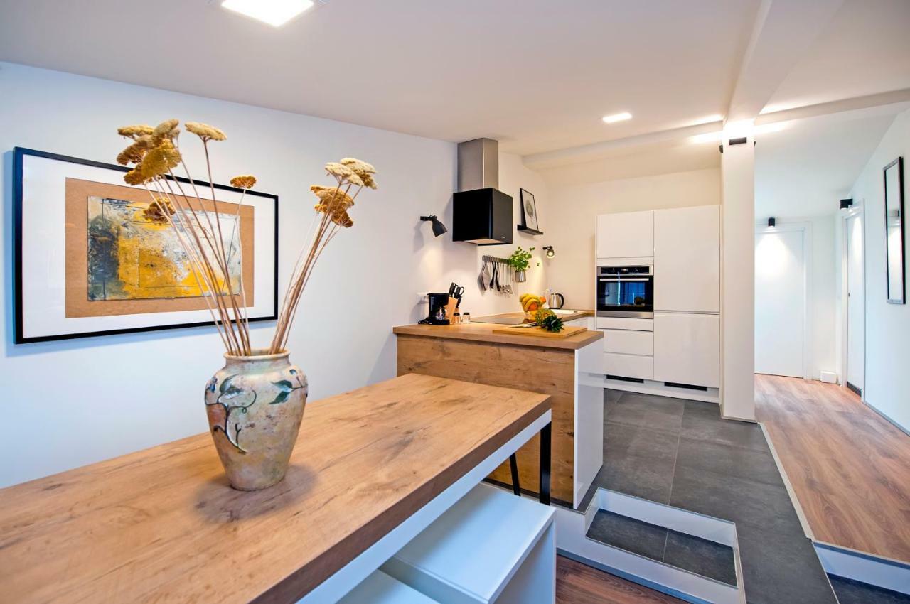 Lakovich Sea View Apartments Rovinj Bagian luar foto