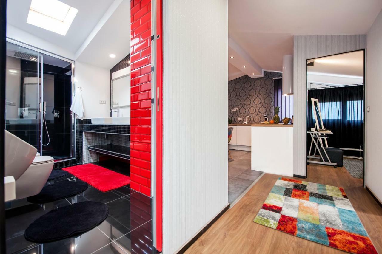 Lakovich Sea View Apartments Rovinj Bagian luar foto