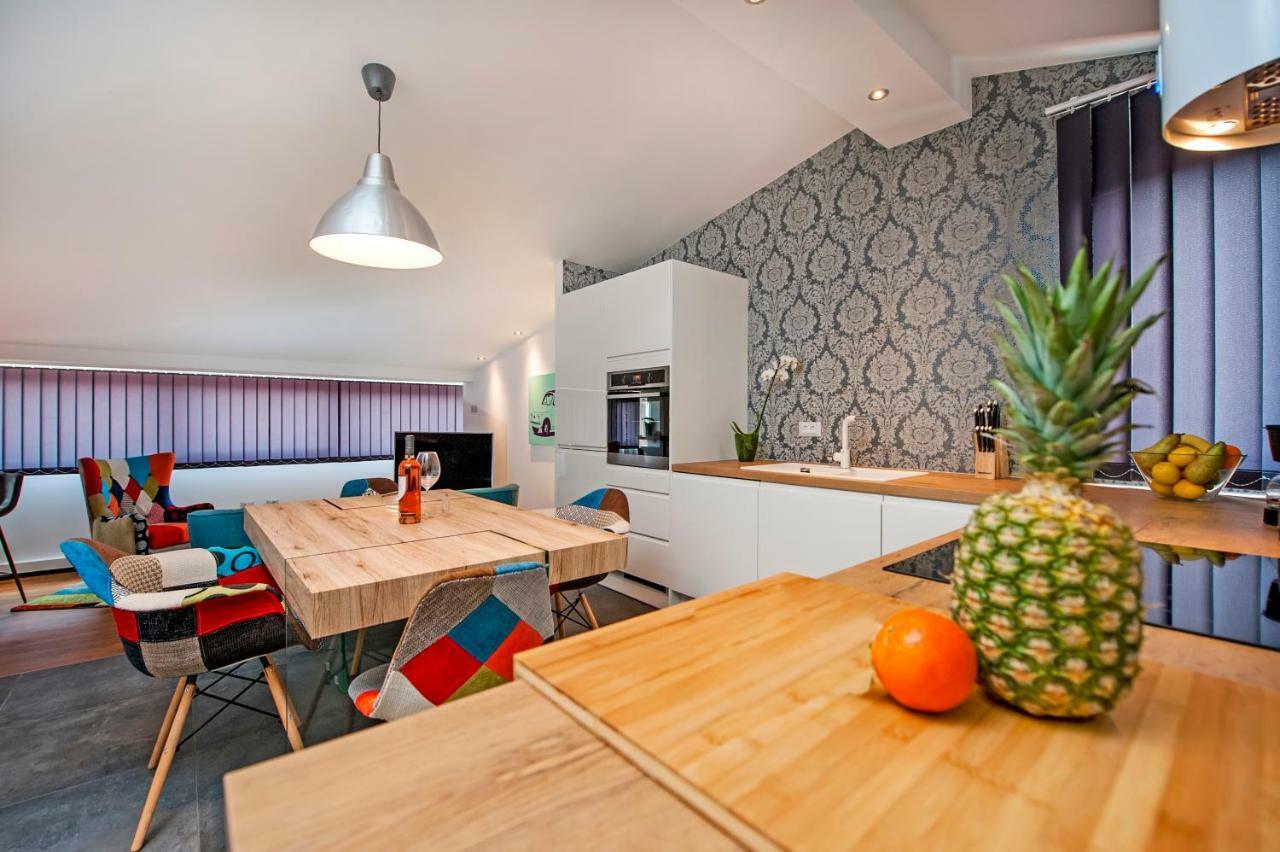 Lakovich Sea View Apartments Rovinj Bagian luar foto