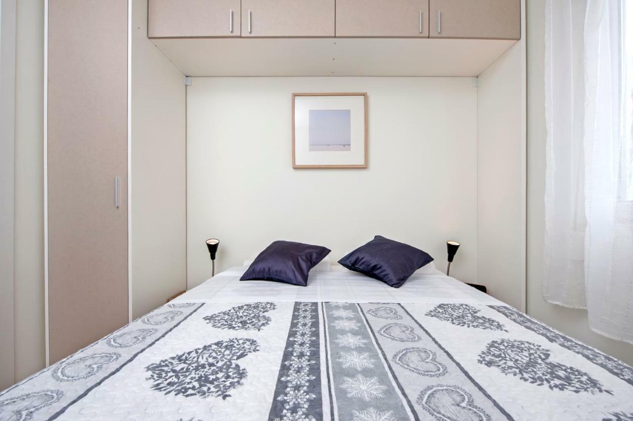 Lakovich Sea View Apartments Rovinj Bagian luar foto